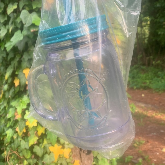 BPA free 20 oz Mason Cups with lid - Picture 2 of 2